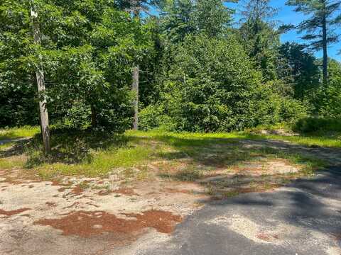 105 Meadow Road, Raymond, ME 04071
