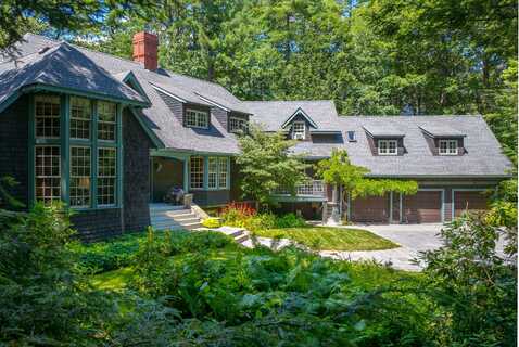 9 Scitterygussett Drive, Falmouth, ME 04105