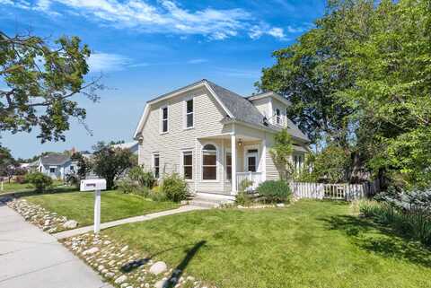 400 N 4th Street, Hamilton, MT 59840