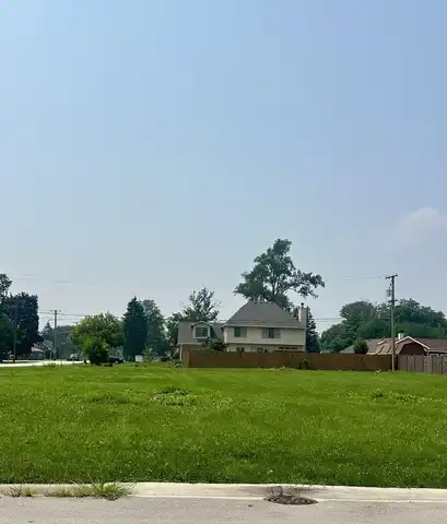 000 Ridgewood Avenue, Bensenville, IL 60106