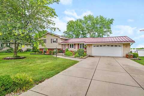 2 Manhattan Drive, Streator, IL 61364