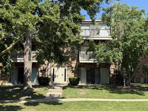 239 W Court Of Shorewood, Vernon Hills, IL 60061