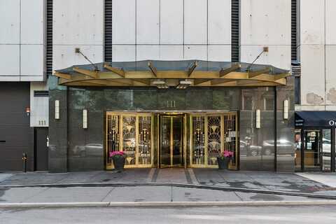 111 E Chestnut Street, Chicago, IL 60611