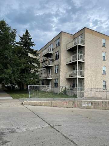 2501 W Touhy Avenue, Chicago, IL 60645