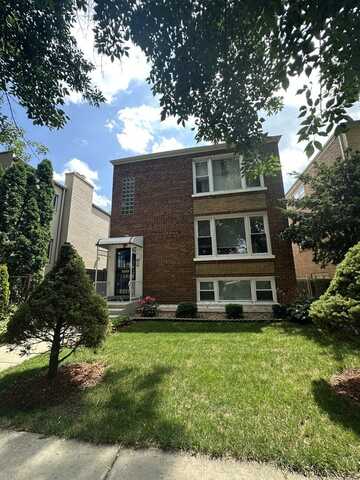 2023 W Balmoral Avenue, Chicago, IL 60625