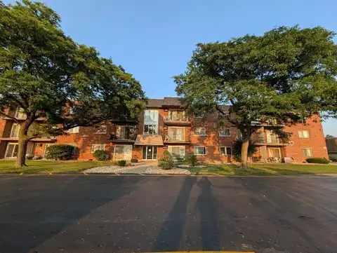 11245 S Harlem Avenue, Worth, IL 60482