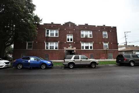 3939 W Iowa Street, Chicago, IL 60651