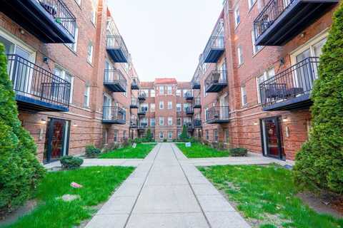 2105 E 67th Street, Chicago, IL 60649