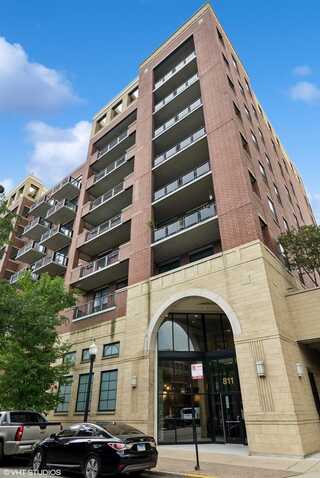 811 W 15th Place, Chicago, IL 60608