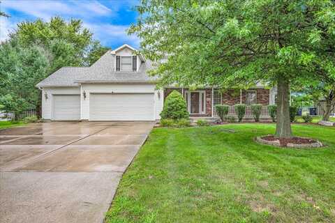 606 Valentine Court, Hudson, IL 61748