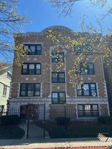 1525 W Estes Avenue, Chicago, IL 60626