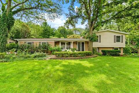 200 Blueberry Road, Libertyville, IL 60048