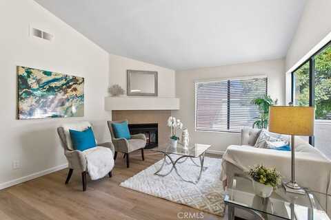424 Deerfield Avenue, Irvine, CA 92606