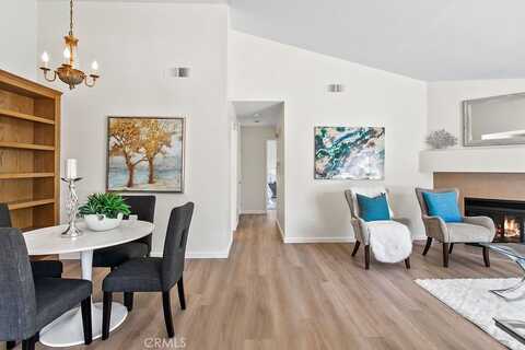 424 Deerfield Avenue, Irvine, CA 92606