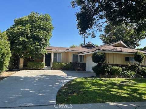 18413 Sylvan Street, Tarzana, CA 91335
