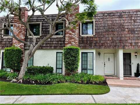 16625 Castaway Lane, Huntington Beach, CA 92649