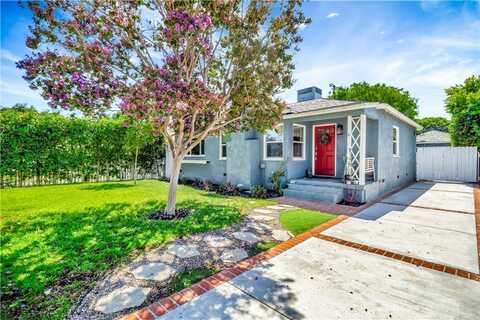 6455 Densmore Avenue, Lake Balboa, CA 91406