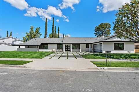 2037 Rayshire Street, Thousand Oaks, CA 91362