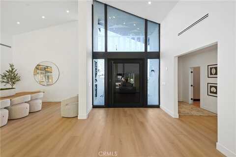 4230 Alonzo Avenue, Encino, CA 91316