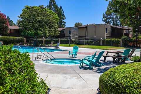 1030 W Macarthur Boulevard, Santa Ana, CA 92707