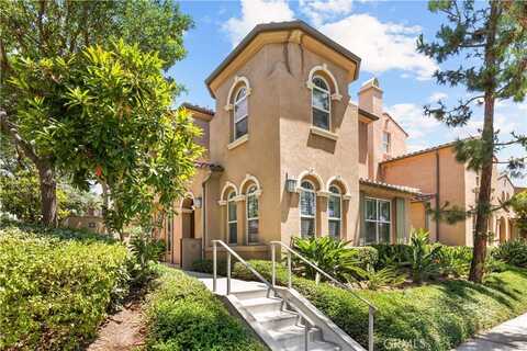 67 Cienega, Irvine, CA 92618