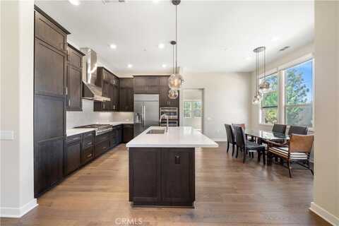 237 Carlow, Irvine, CA 92618