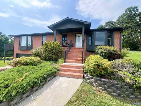 2006 Mcclain Circle, Gadsden, AL 35901