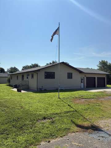 303 N Oak St, Tilden, NE 68781