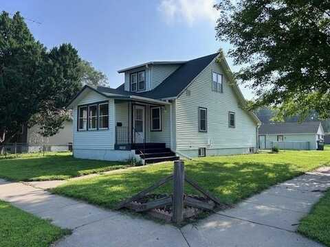 1015 S 1st St, Norfolk, NE 68701