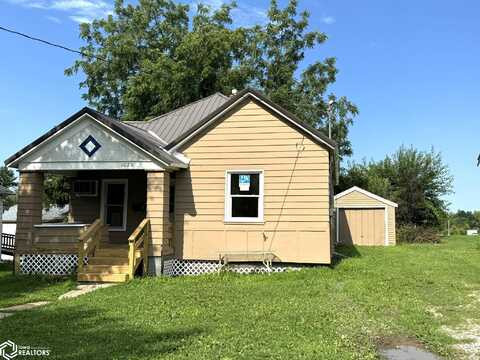 1026 S 11Th Street, Centerville, IA 52544