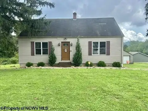 339 Chesapeake Road, Fairmont, WV 26554