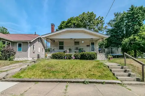 1071 Georgia Avenue, Akron, OH 44306