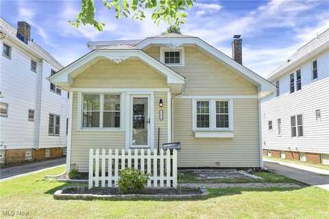 2156 Eldred Avenue, Lakewood, OH 44107