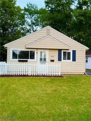 826 S Logan Street, Elyria, OH 44035