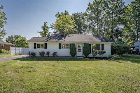 329 Cynthia Drive, Chardon, OH 44024
