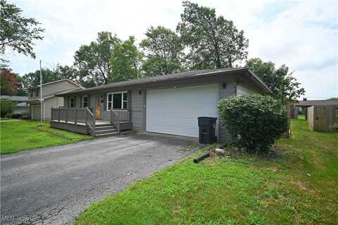 3911 Nottingham Avenue, Austintown, OH 44511