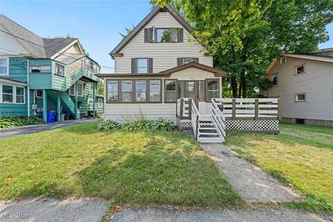 657 W Spruce Avenue, Ravenna, OH 44266
