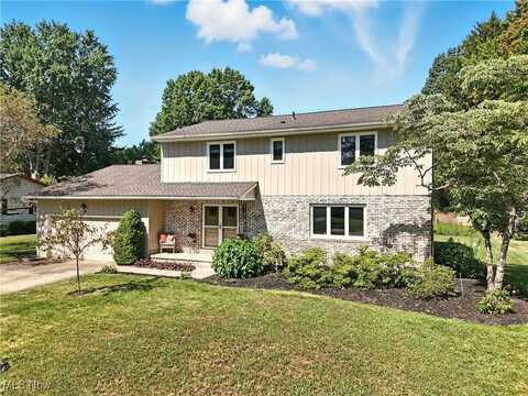 420 Cabot Drive, Fairlawn, OH 44333