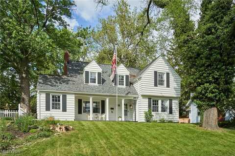 821 Colonial Boulevard NE, Canton, OH 44714