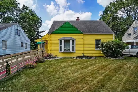 1332 Roslyn Avenue, Akron, OH 44320