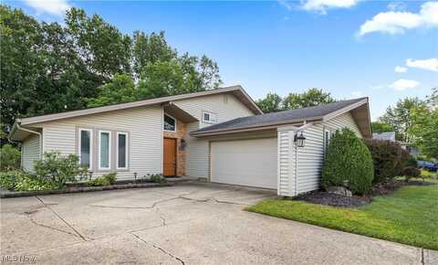 35868 Laurel Circle, North Ridgeville, OH 44039