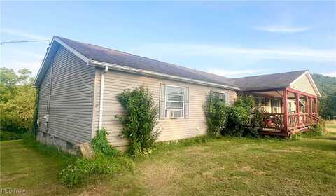 42115 State Route 518, Lisbon, OH 44432