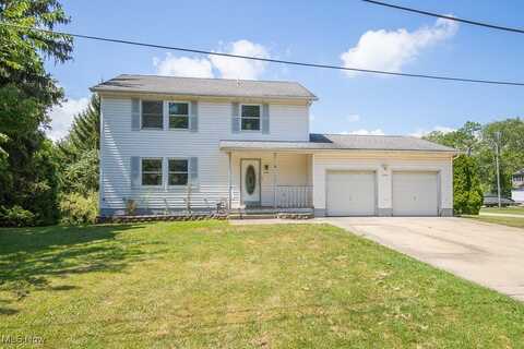 17328 Fetzer Drive, Strongsville, OH 44149