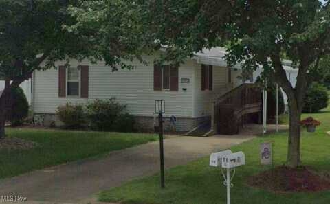 10 B Street SW, Navarre, OH 44662