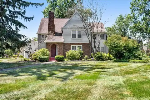 68 Ridgewood Drive, Boardman, OH 44512