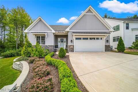 6490 S Cobblestone Road, Mayfield Village, OH 44143