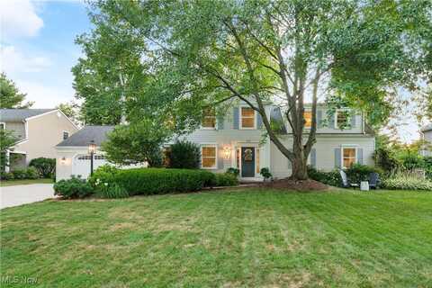 336 Rye Gate Street, Bay Village, OH 44140