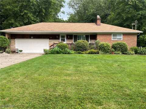 171 Butternut Lane, Northfield Center, OH 44067