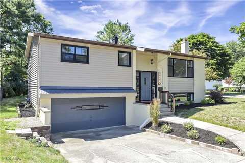 25171 Antler Drive, North Olmsted, OH 44070