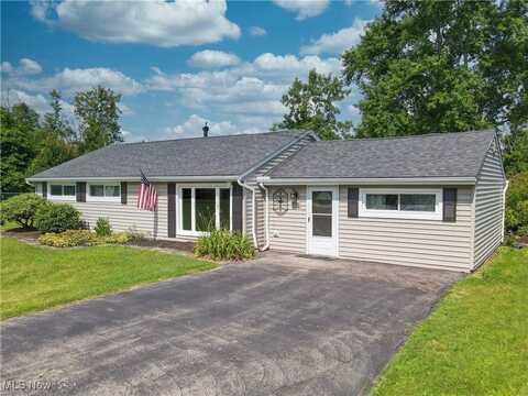 1601 Ridgewood Court, Twinsburg, OH 44087